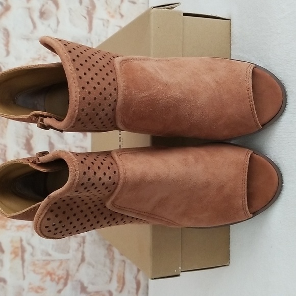 New Lucky Brand Lakmeh Peep Toe Booties - Picture 8 of 11